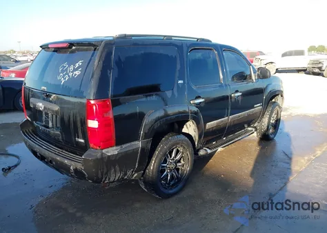 2008 Chevrolet Tahoe Lt z USA, uszkodzony, nr VIN 1GNFK13008R229735